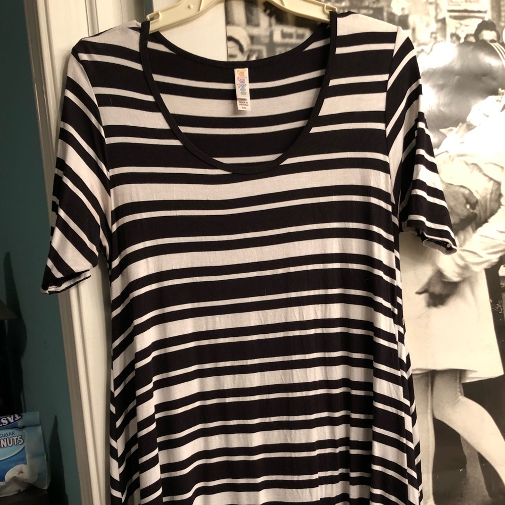 Lularoe XXS classic tee